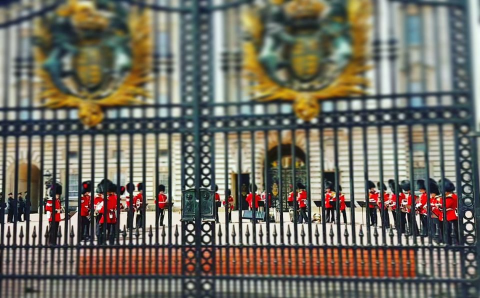 London: Royalty Walking Tour With Changing of the Guard - Booking Information