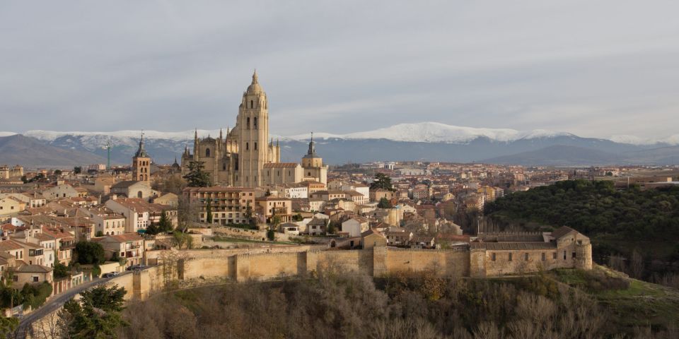 Madrid: Private 12-Hour Tour to Ávila and Segovia - Tour Duration and Pricing