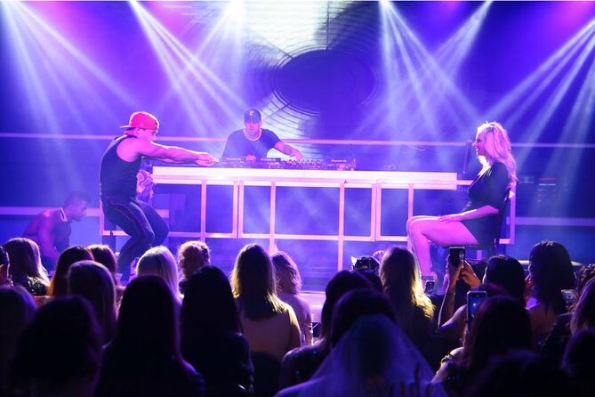 Magic Men Cabaret Show - Nearby Attractions and Transportation
