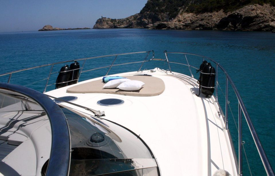 Marbella: Private Cruise in Yacht - Yacht Specifications and Details