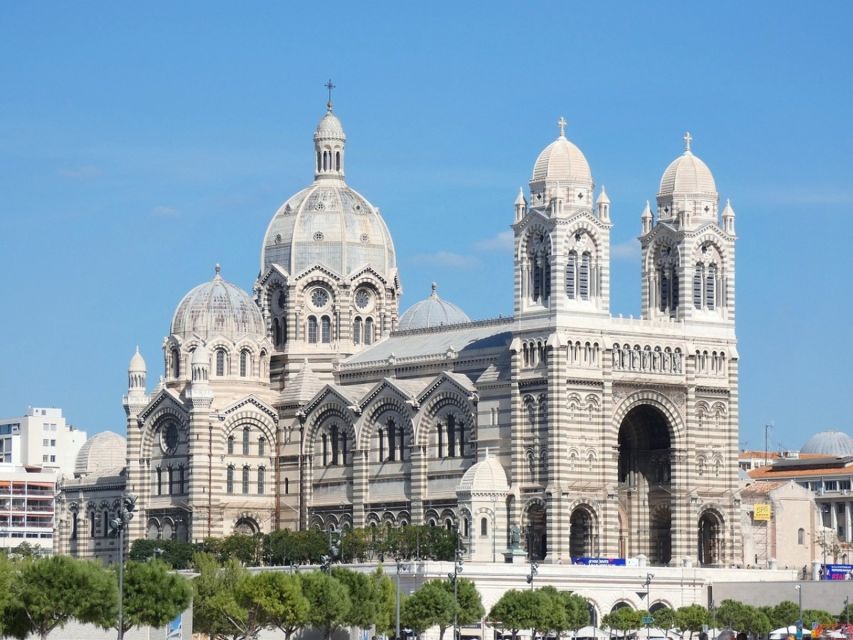 Marseille: Private City Center Walking Tour With Cruise - Tips for Enjoying Your Tour