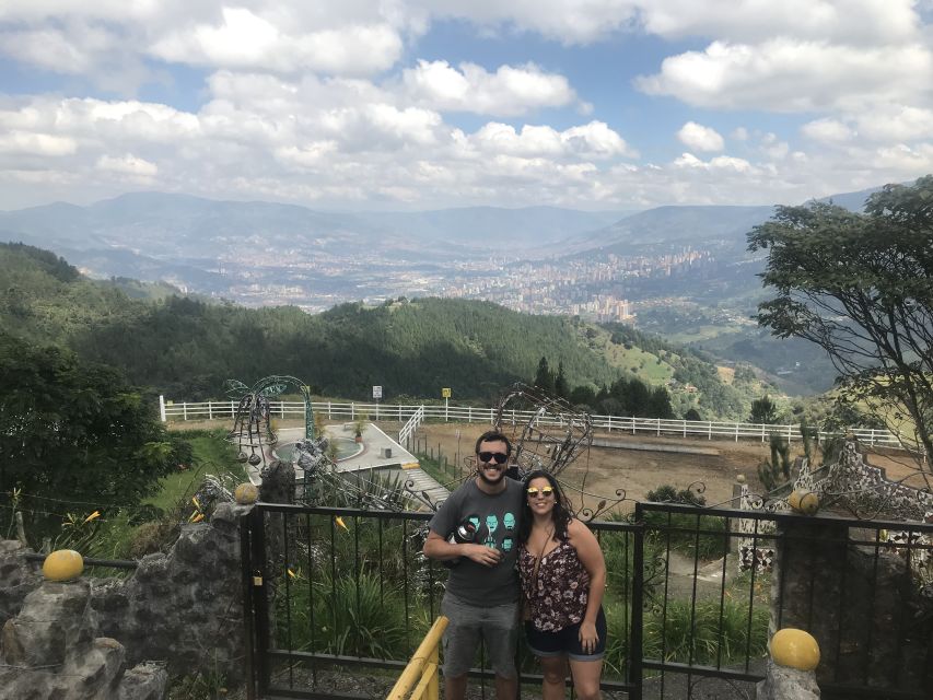 Medellín: Private Pablo Escobar Tour With Cable Car Ride - Tips for Tour Participants