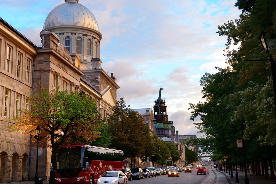 Montreal: First Discovery Walk and Reading Walking Tour - Tour Logistics