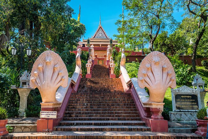 One Day Private Guide Tours History in Phnom Penh Incl. Admission - Tips for a Great Experience