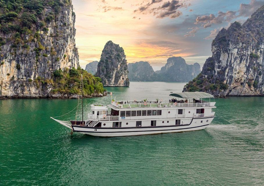 Overnight at Ha Long Bay Cruise 2D1N 5 Stars Cruise - Tips for Travelers