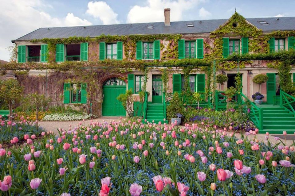 Paris: Transport for Visit Giverny Claude Monet 7 Peoples - Nearby Attractions