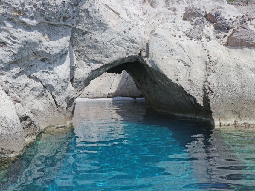 Paros: Private Paros and Antiparos Luxury Speedboat Tour - What to Bring on Your Tour