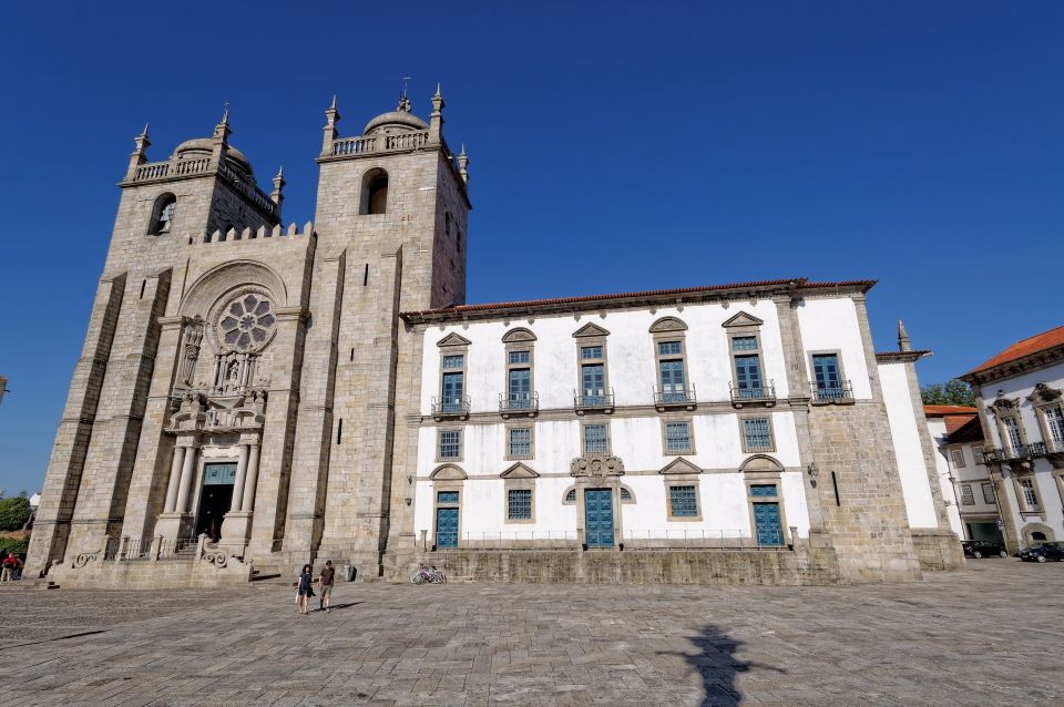 Porto City Tour With Lunch, River Cruise & Port Tasting - Booking and Cancellation Policy