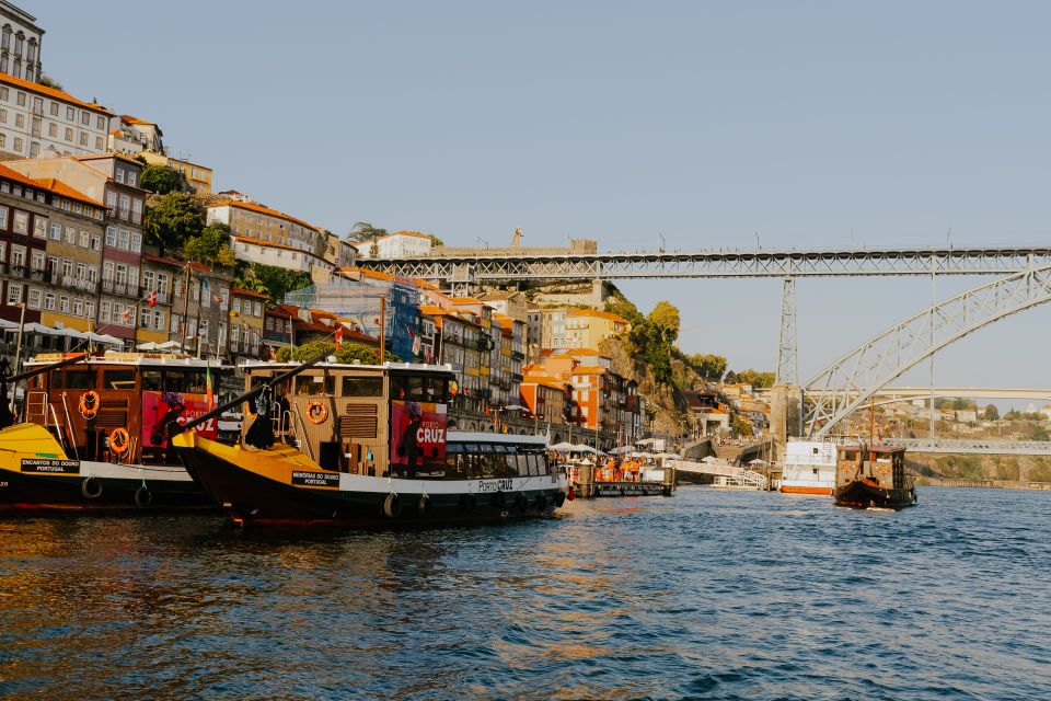 Porto: Romantic Sailboat Cruise - Booking and Cancellation Policy