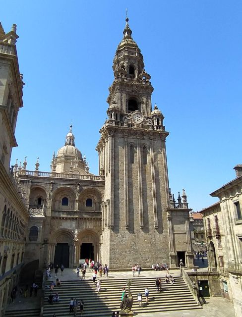 Porto: Trip to Santiago Compostela With up to 3 Stops on Way - Notable Features