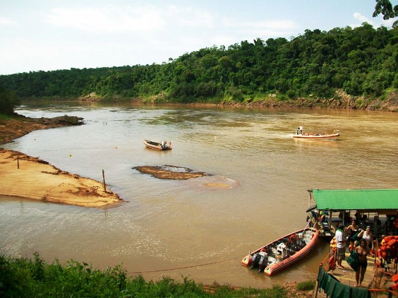 Puerto Iguazú: Iguazu Falls Trip With Jeep Tour & Boat Ride - Tips for Travelers