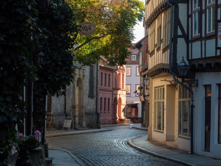 Quedlinburg: Guided City Highlights Walking Tour - Tips for Tour Participants