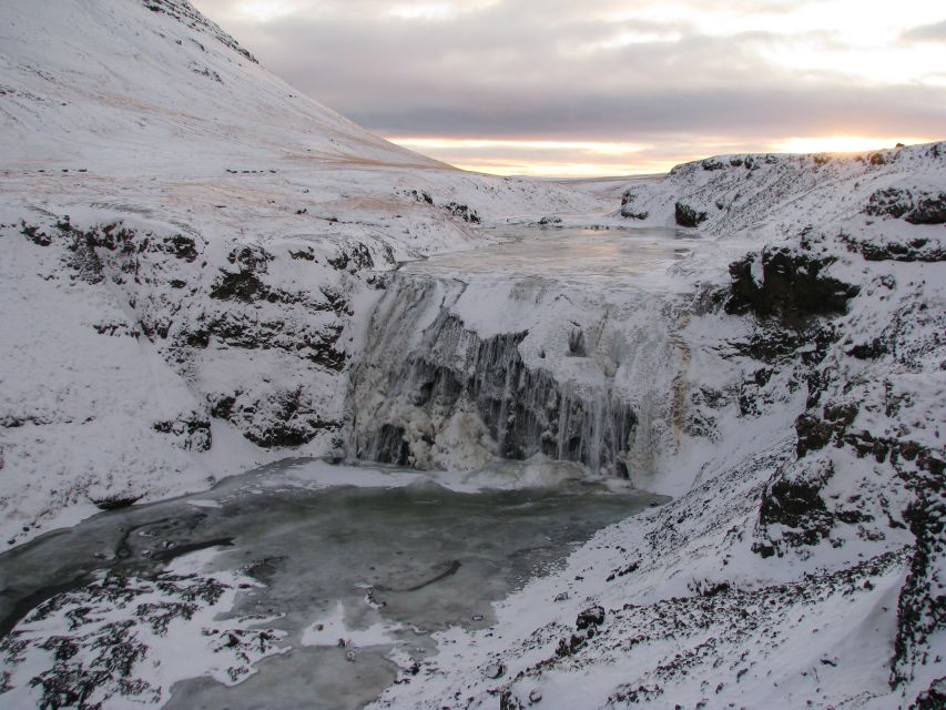 Reykjavik: Hvalfjordur & Hvammsvik Hot Springs Private Tour - Nearby Attractions