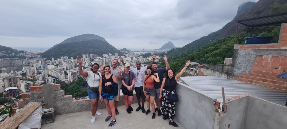 Rio De Janeiro: Favela Tour Santa Marta With Guide - Tips for Visitors