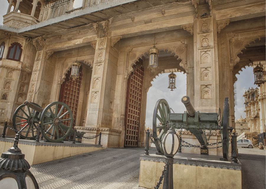 Royal Trails of Udaipur (Guided Half Day City Tour) - Booking and Cancellation Policy