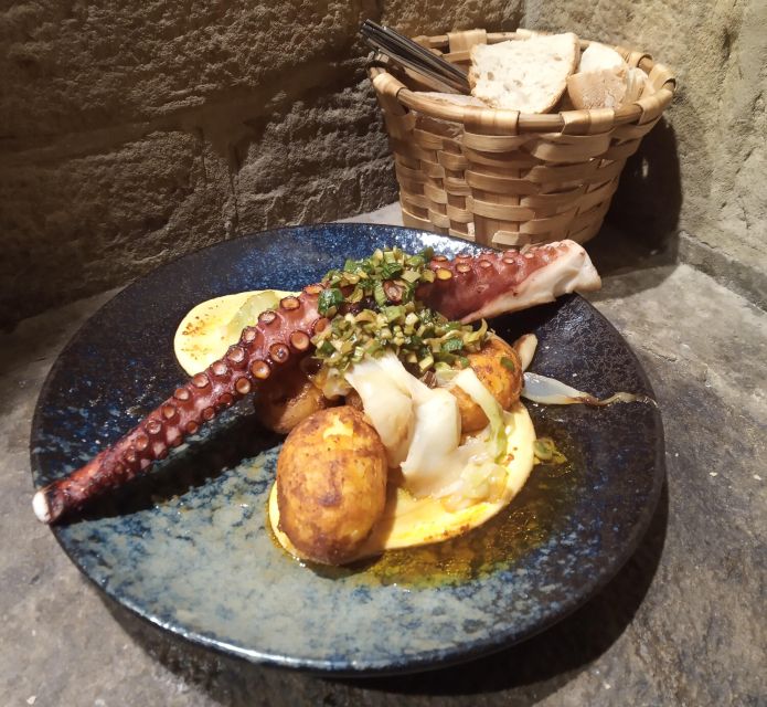 San Sebastian: Guided Txikiteo Experience - Inclusions and Exclusions