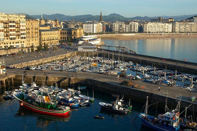 San Sebastian Shared Cultural Walking Tour - Local Pintxos and Drinks