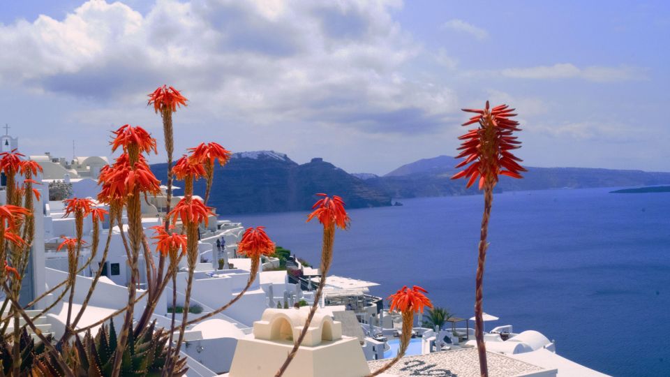 Santorini Island: Guided Tour From Heraklion Crete - Tips for an Enjoyable Tour