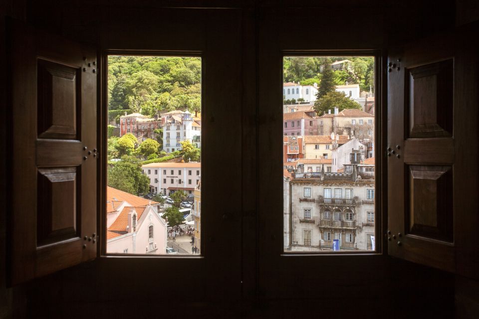 Sintra: Half-Day Tour With Royal Palace Ticket - Tour Availability and Language Options