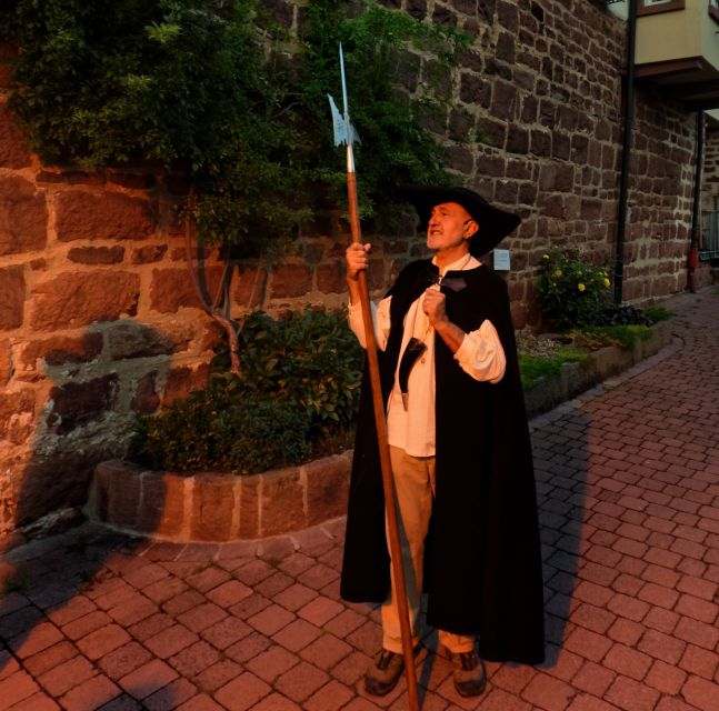 Stralsund: Old Town Evening Tour With a Night Watchman - Night Atmosphere