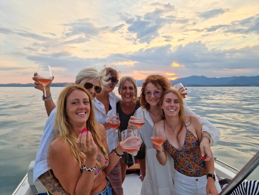 Sunset Boat Cruise With Wine and Fish Tasting - Expert Guidance