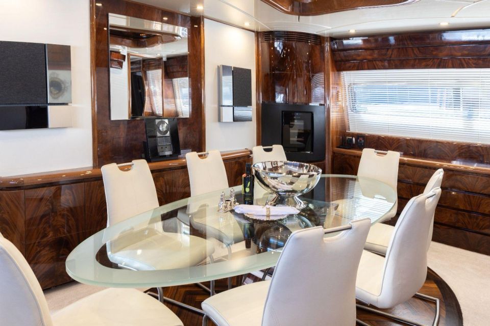 Superyacht 8 Hour Charter:12 Passengers:Drinks and Food Inc. - Aquatic Life Sighting