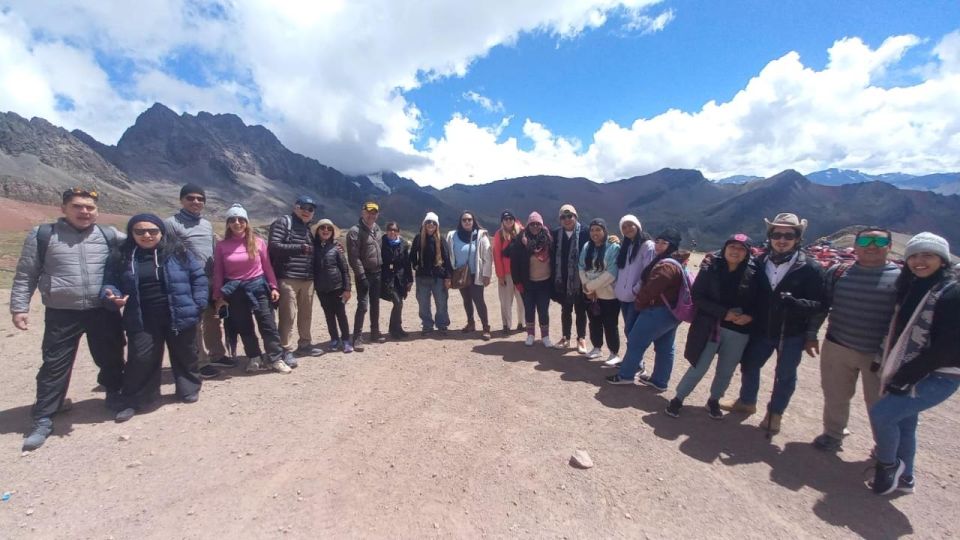 Tour to Arcoiris Mountain Short Route Cusipata + Lunch - Booking Information