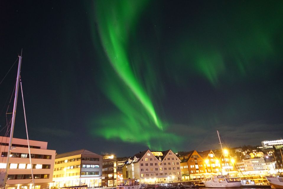 Tromsø: Northern Lights Luxury Catamaran Cruise - Booking and Cancellation Policies