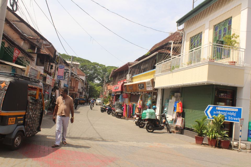 Tuk Tuk Experience Private Tour to Fort Kochi & Jewish Town. - Booking and Cancellation Policy
