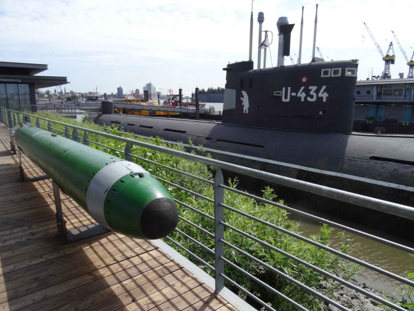 U-Boot Museum & War History Private Tour in Hamburg - Languages Offered and Cancellation Policy