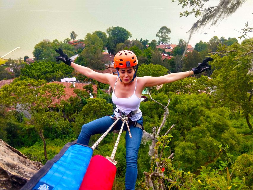 Valle De Bravo: Rappel Over a Viewpoint - Preparing for Your Adventure