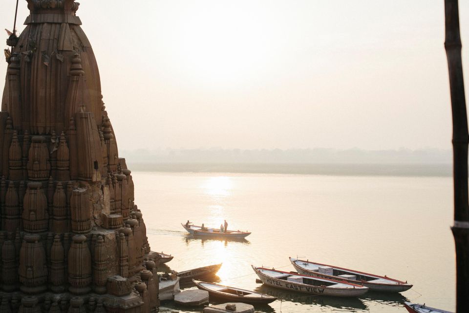 Varanasi Highlights. 1 Day Tour - Ganga Aarti Ceremony