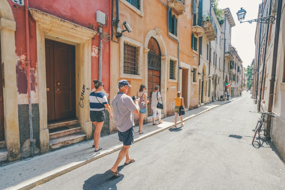 Verona: Food Tour With Amarone Wine Tasting - Porta Borsari Finish