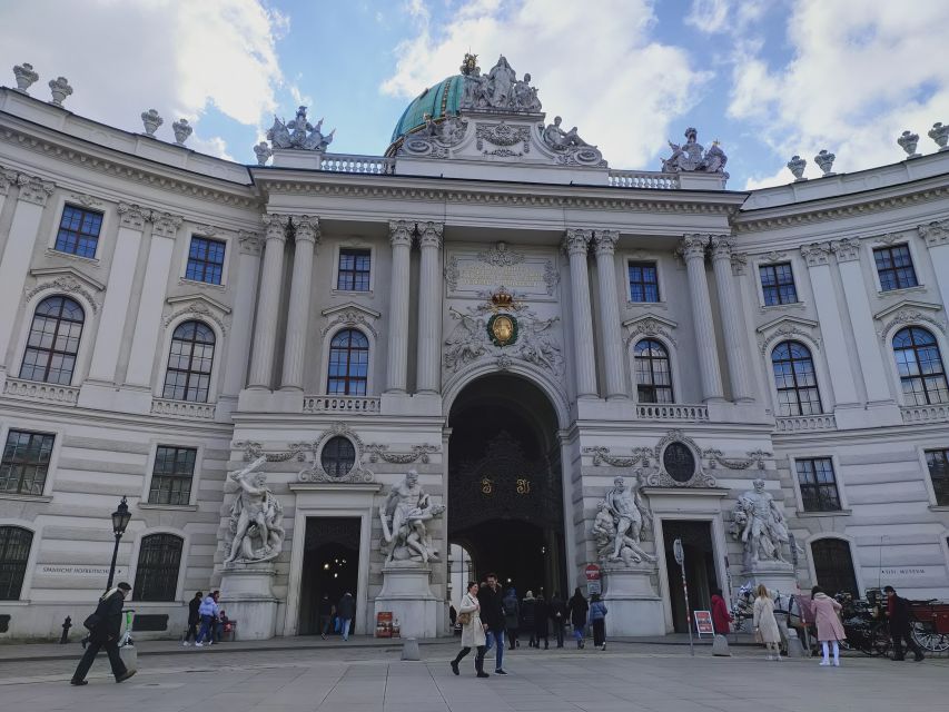 Vienna Historical Highlight City Tour + Wine Tasting - Group Size and Languages