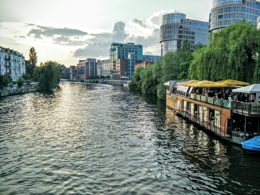 Berlin: Electric Yacht Cruise With 4-Course Dinner - Frequently Asked Questions