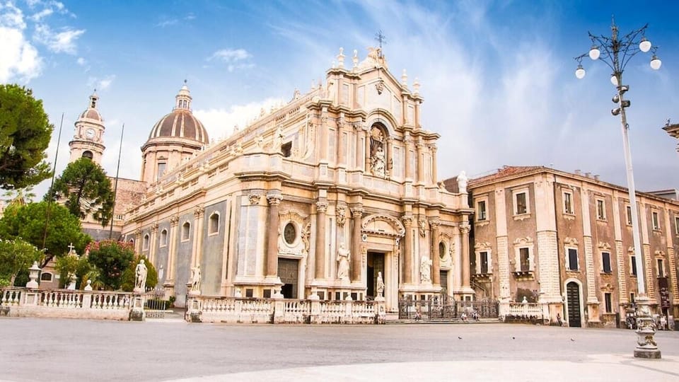 Catania: Hop-On, Hop-Off Bus to Acicastello and Acitrezza - Frequently Asked Questions