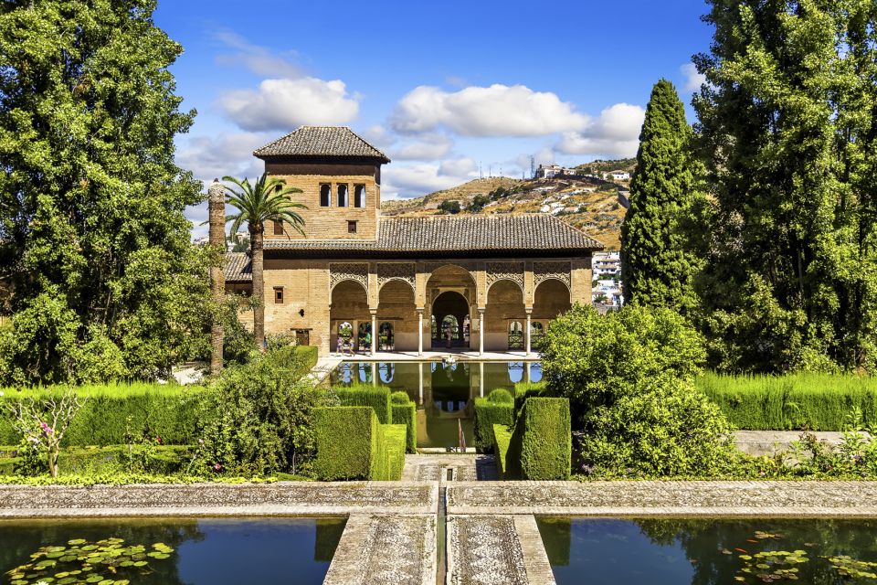 Granada: Alhambra Small Group Tour With Nasrid Palaces - Frequently Asked Questions