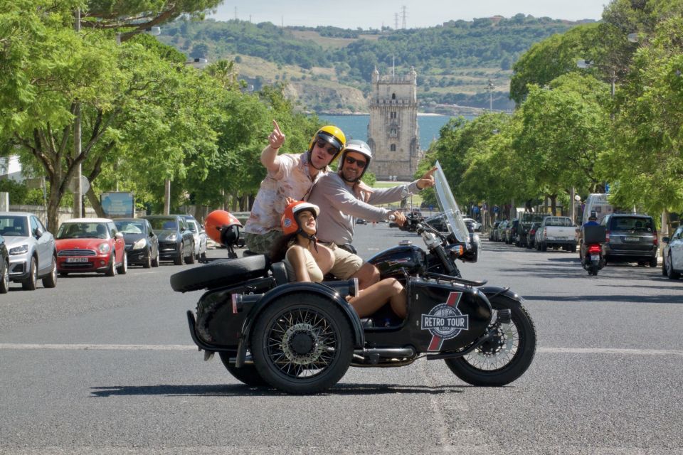 Lisbon : Private Motorycle Sidecar Tour (1h30) - Frequently Asked Questions