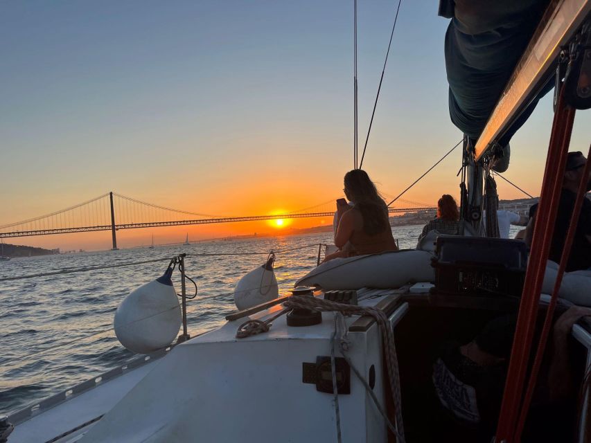 Lisbon Sunset Sensations 2h Cruise - Frequently Asked Questions