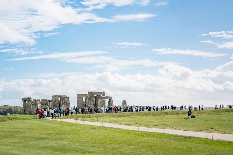 London: Full-Day Windsor, Stonehenge, and Oxford Tour - Frequently Asked Questions