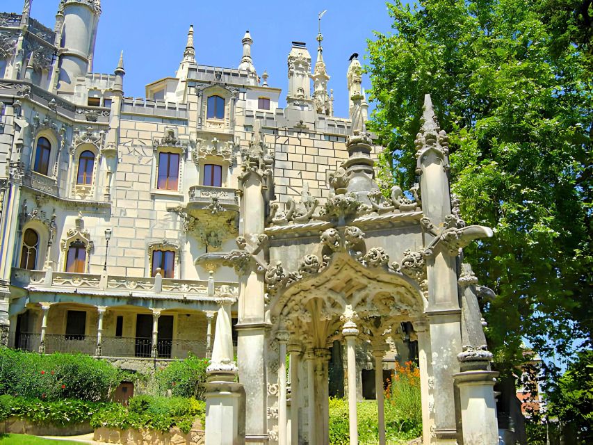 Private Lisbon: Sintra > Pena Palace > Quinta Regaleira > Cascais - Frequently Asked Questions