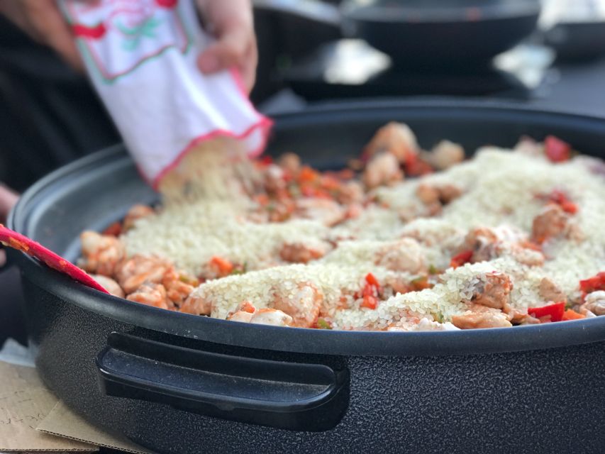 Seville: Private Paella Cooking Class With Cathedral Views