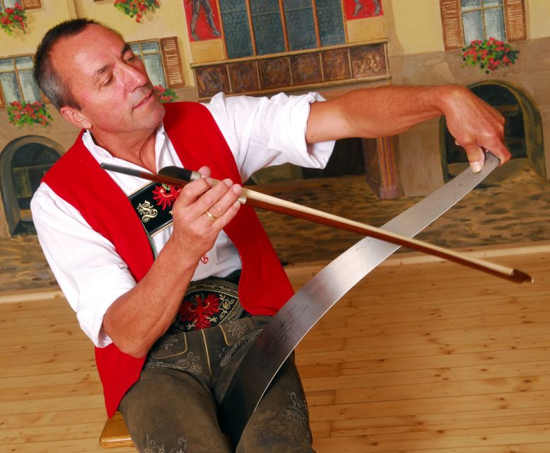 Tyrolean Evenings Family Gundolf in Innsbruck - Frequently Asked Questions