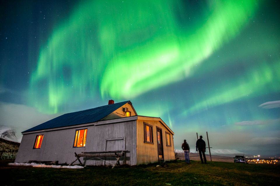 Akureyri: Northern Lights Photography Tour - Key Points
