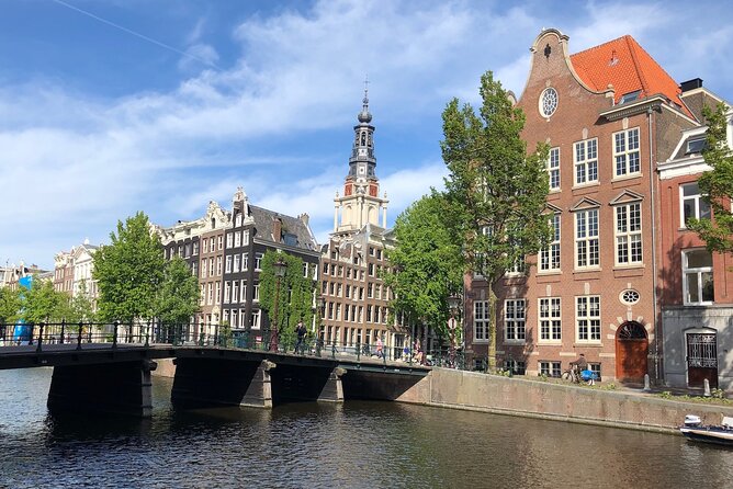 Amsterdam Canal Cruise With German Guide and Unlimited Drinks - Overview of the Cruise