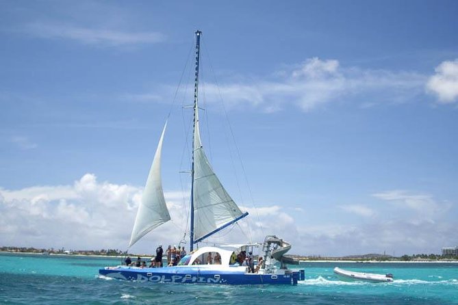Aruba Sunset Sail Cruise Aboard the Dolphin Catamaran - Overview of the Catamaran