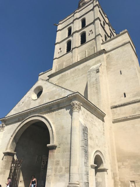 Avignon: Emblematic Squares Tour - Key Points
