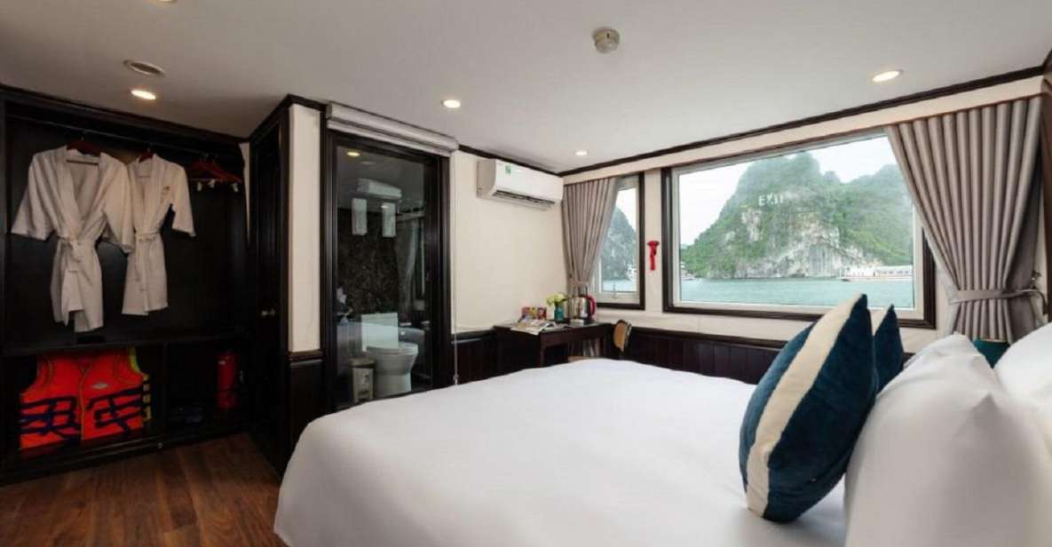 Balconny With Bathtub Room for 2days/1night Halong Bay - Key Points