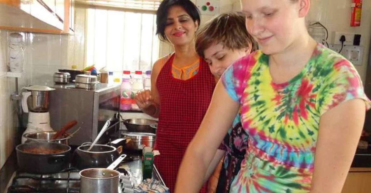 Bangalore: Traditional Cooking Classes & Dinner With Family - Key Points