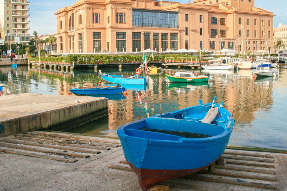 Bari: First Discovery Walk and Reading Walking Tour - Key Points